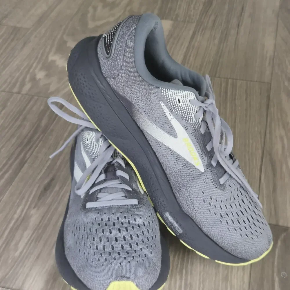 B4 Brooks Men’s 10 D Ghost 16 Primer/Grey/Lime Sneakers 1104184E040